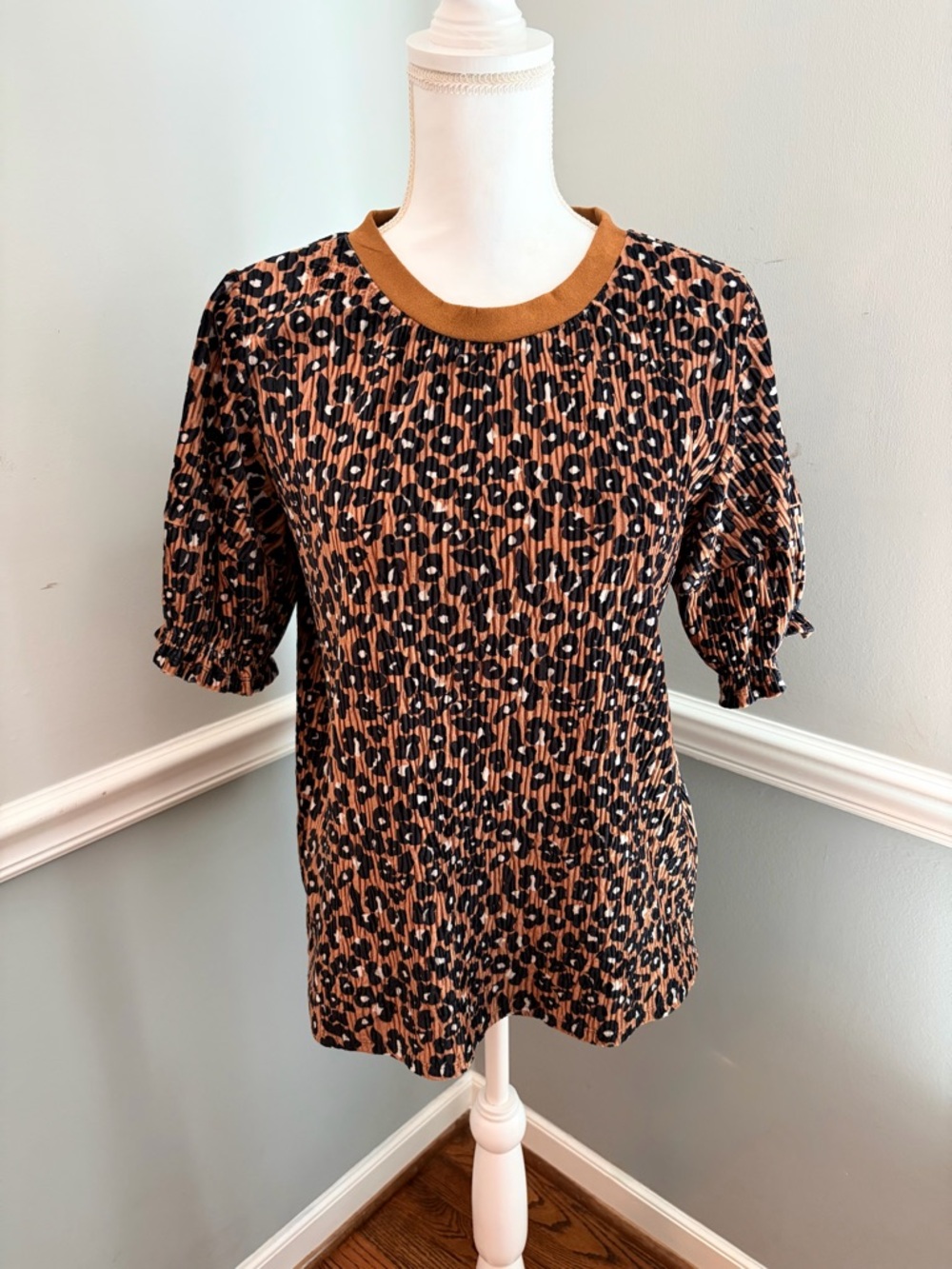 THML Leopard Print Textured Puff Sleeve Top | Brown Smocked Boho Blouse | Size S